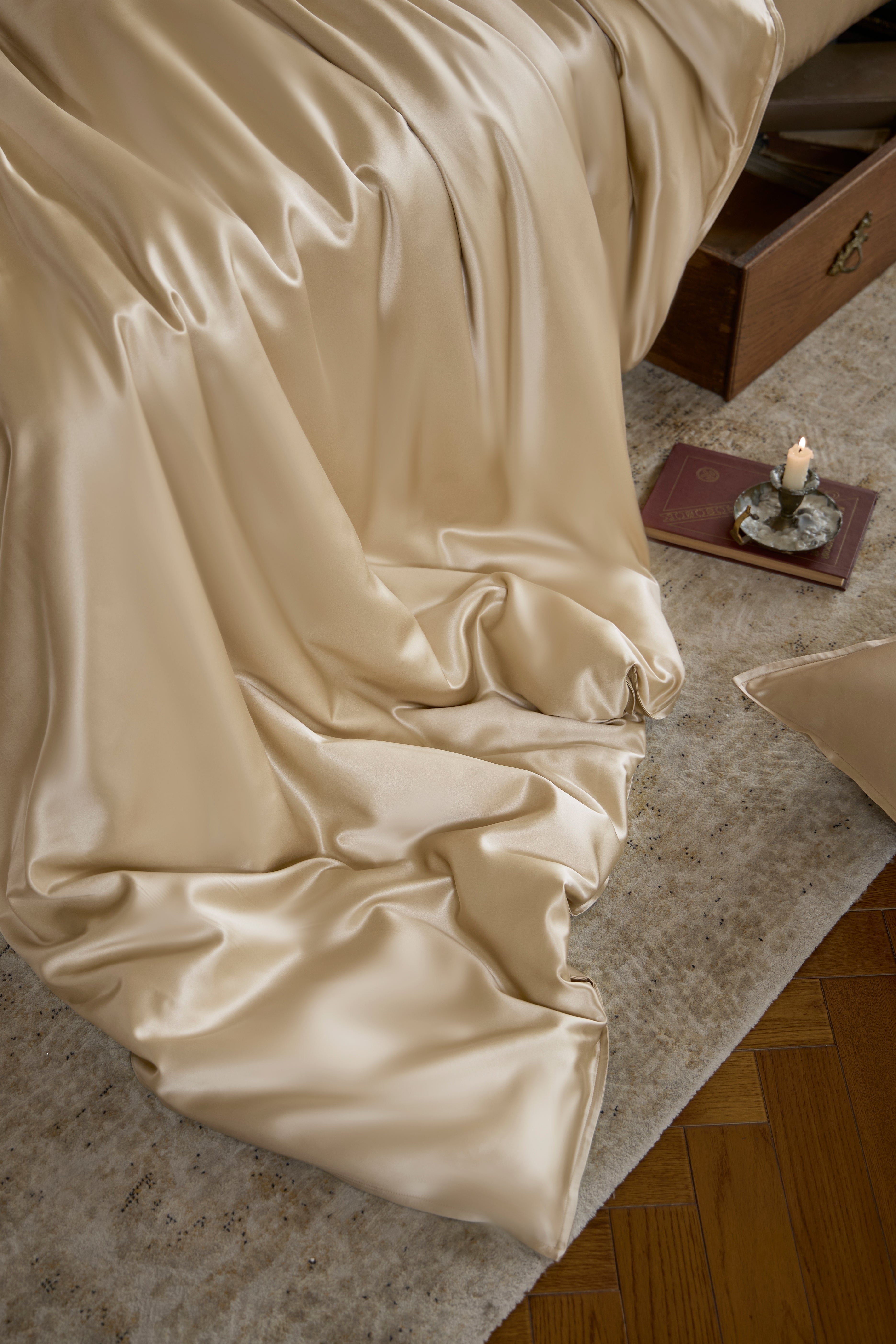 100% 25MM Mulberry Silk Move-in Bundle (4 Pcs)