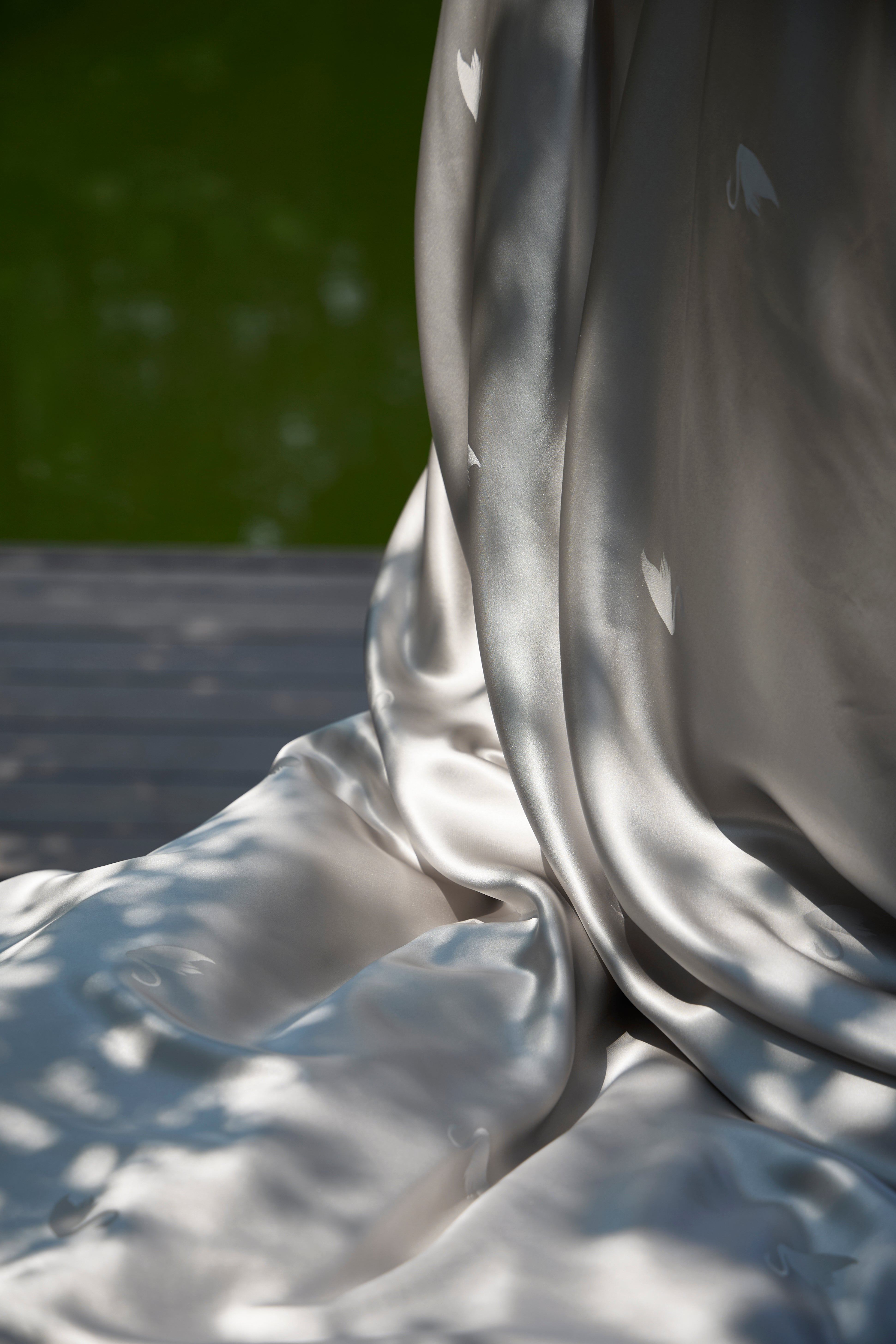 22mm Swan Mulberry Silk Cover